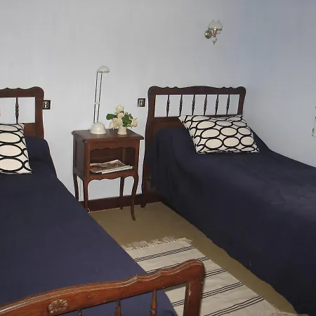 à Proximité Du Lac - 2433 Villa